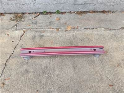 Toyota Yaris (XP210) Hátsó Lökhárító Merevítő 2390598001