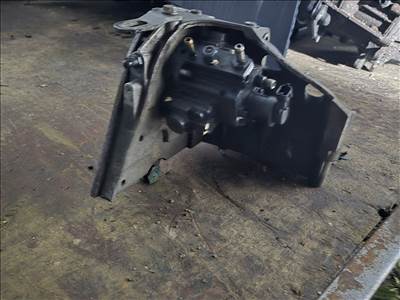 Opel Zafira B 1.9 CDTI magasnyomású szivattyú 