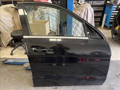 Mercedes GLS-osztály, Mercedes GL-osztály Gl Gls 166 jobb elso ajto