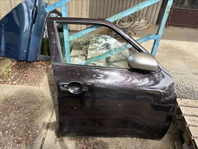 Nissan Juke I NISSAN JUKE (F15) Jobb első Ajtó (Részeivel)