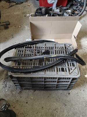 Renault Koleos I Csomagtérajtó gumikéder 