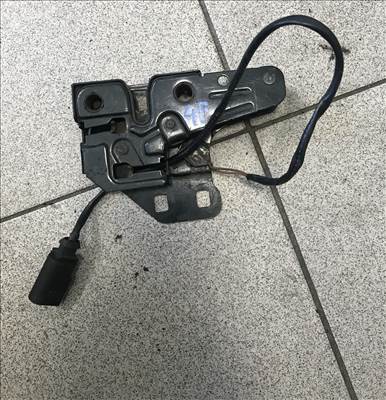 Audi A6 (C6 - 4F) géptető zár 