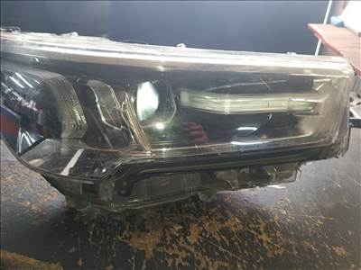 Toyota Hilux IV. Jobb ledes fényszóró  1ej923363040a