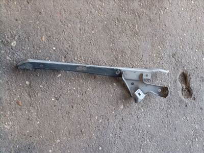 Toyota Corolla (E210) Homlokfal