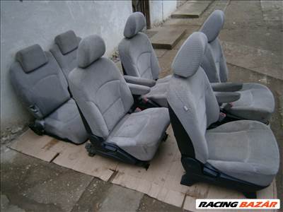 Mitsubishi Grandis ülés szett