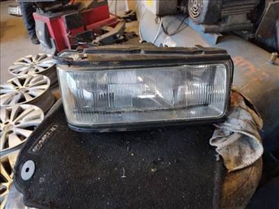 Audi 200 C3 jobb fényszóró 0301071102 447941004