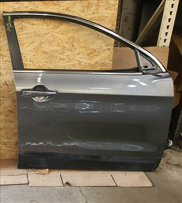 Jobb első ajtó 2015 Nissan Qashqai  serült