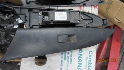 Mazda 3 (BL) Ablakemelő kapcsoló  bp4k66370