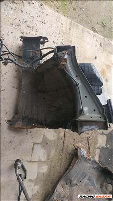 Kia sportage első negyed  nyúlvány, jobb és bal 