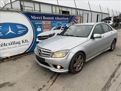 Mercedes C 200 OM646 111e km (W204) bontott alkatrészei
