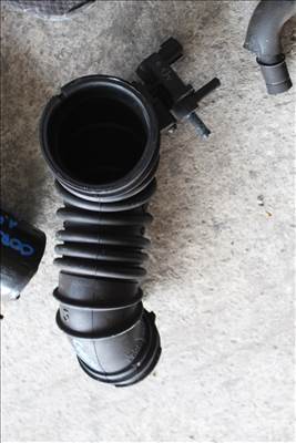 Toyota Corolla (E120/E130) Légbeömlő cső  178810d081