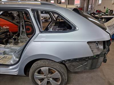 SKODA SUPERB III (3V) bal hátsó sárvédő negyed 