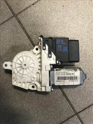 Skoda Octavia II bal hátsó ablaktörlő motor 1k0959703e