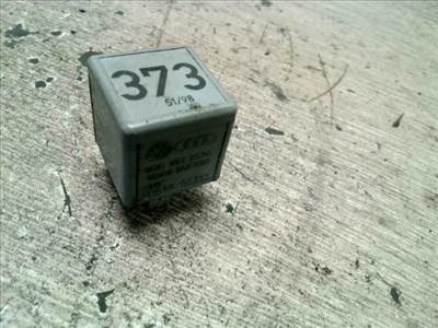 VOLKSWAGEN passat 96.10-00.10 b5 relé