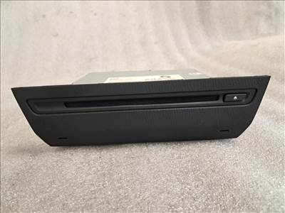 Mazda 3 (BM) cd fejegység  bje8669g0