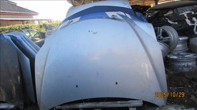 Mazda 3 (BK) motorháztető (125)