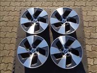 BMW gyári alufelni 17-es, 5×112-es osztó, szenzorral újszerűen eladó. 