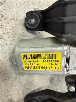 Chevrolet Cruze ablaktörlő motor  95089590