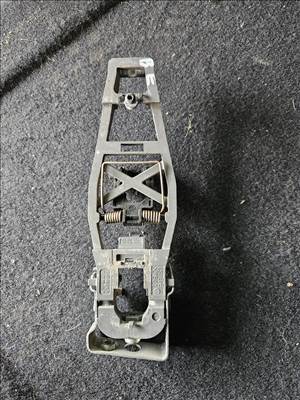 Volkswagen Touran I Bal első kilincs fészek  1t0837885b