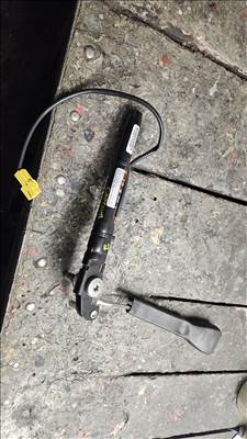 Chevrolet Captiva 2.2 Diesel 2WD jobb első övfeszítő  bampt11625