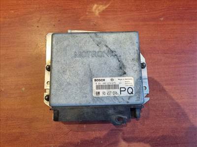 Opel Omega B motorvezérlő egység (motorkód: X20SE) 90457096