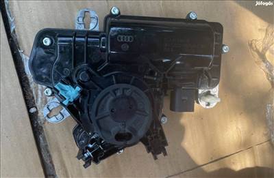 Skoda Superb III Audi RS5 , Q5, A4 csomagtérajtó zárbetét 