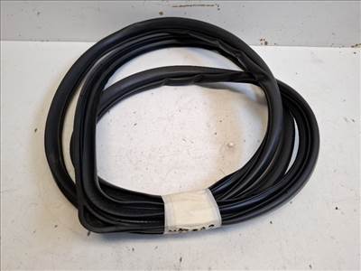 Mazda 2 5 ajtós bal első ajtó kédergumi