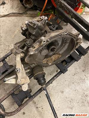 Opel Corsa 1.2 5 sebességes váltó 2000-től 