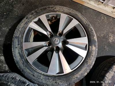 NISSAN PULSAR R17 / 5x114,3 / 8,5J / ET45 Alufelni Szett