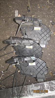 Mazda 3 (BL) Zárszerkezet jobb hátsó 