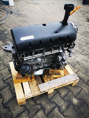 VW Volkswagen Transporter T5 2,5 TDI AXD motor 