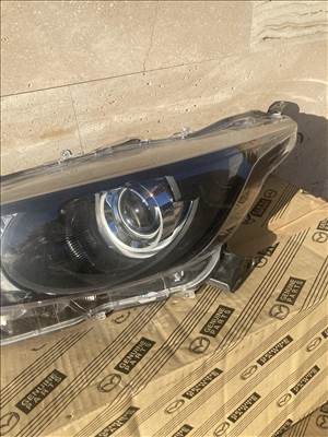 Toyota Yaris IV. Bal oldali fényszóró (2020-   )