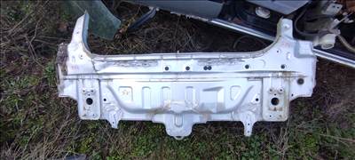 Suzuki SX4 I Hátfal