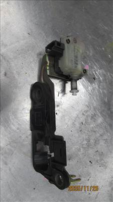 Volkswagen Passat B5 Csomagtérzár nyitó motor  3b5827061c