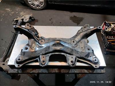 FIAT ABARTH 500 / 595 / 695 Első Bölcső