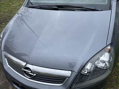 Opel Zafira B motorháztető, gépháztető, Z155