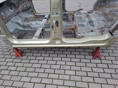 Ford S-max bal küszöb