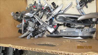 Mazda 3 (BL) Belső kilincs 