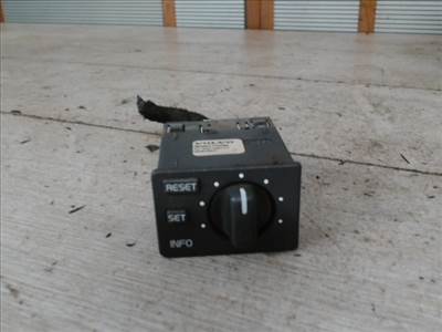 VOLVO V40 Egyéb kapcsolók