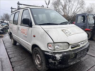Nissan Vanette IV 2.3D bontott alkatrészei