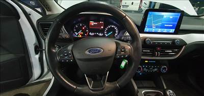 Ford Focus mk4 multi kormány tempomatos 