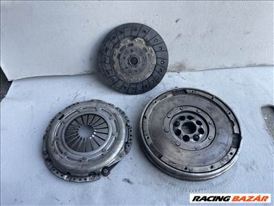 Focus Mk2-2.5 C-Max 2.0 TDCI jó állapotú Kettős tömegű Lendkerék lendítőkerék kuplung szettel 3082000414 1878005341