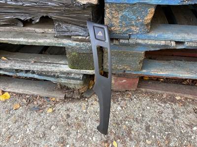 Toyota Yaris (XP90) TOYOTA YARIS (SCP9_, NSP9_, KSP9_, NCP9_, ZSP9_) Középkonzol Keret 554360d020