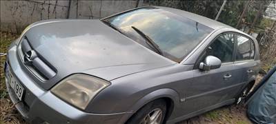 Opel Signum bontásra egyben eladó