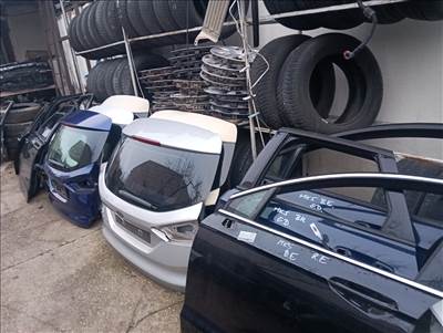 Ford Mondeo MK5 ajtó k csomagtér ajtó k  2015-