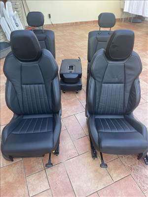 Skoda Karoq Varioflex bőrbelső