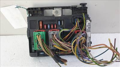 512671 Citroen C2, Biztosítéktábla, 9643498780 Bsm-B4, Siemens.