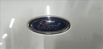 Ford Focus mk4 első embléma 