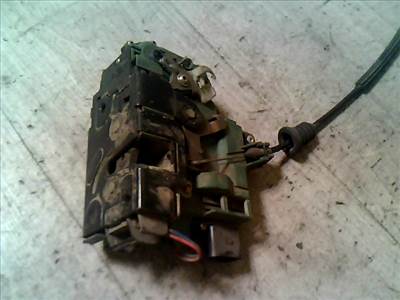 VOLKSWAGEN BORA Bal első ajtó zárszerkezet központi záras