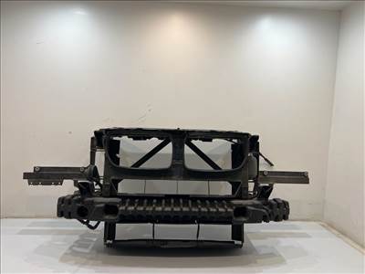 BMW F25 X3 20i N20B20 homlokfal hűtősorral.